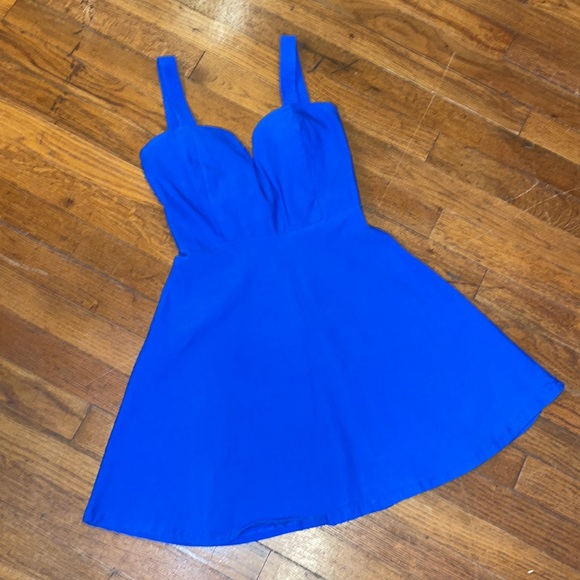 Blue dress - Picture 5 of 5